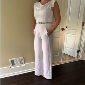 EUC White Black Halo Jackie white jumpsuit sz 6